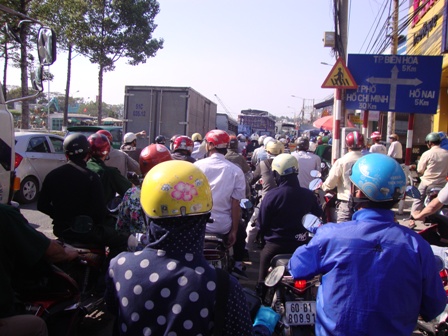 Đồng Nai Kẹt xe tại cửa ngõ thành phố Biên Hòa